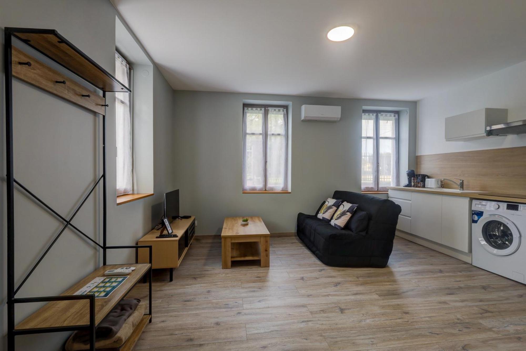 Le Westy 1 Lägenhet Hieres-Sur-Amby Exteriör bild